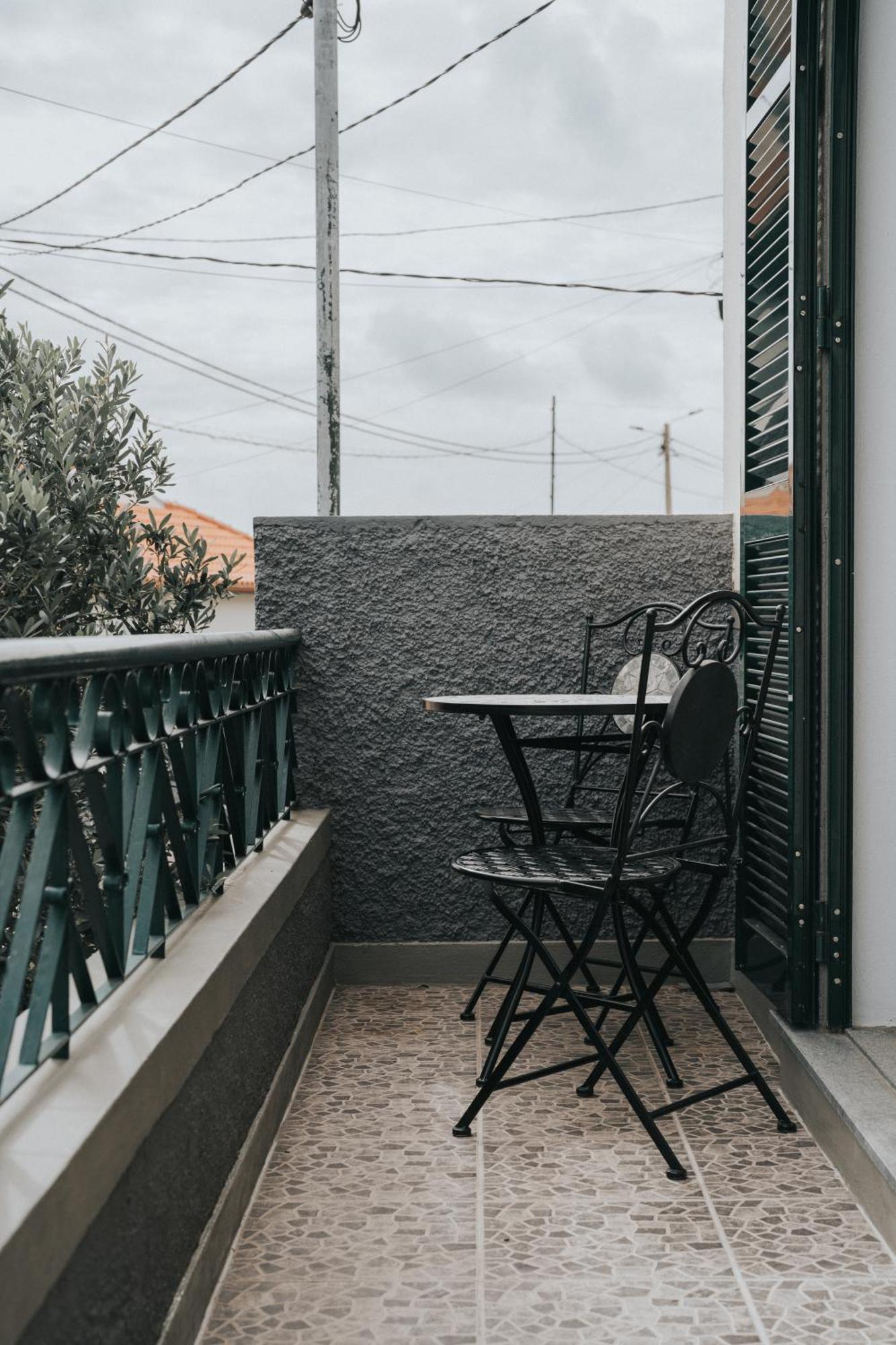 Pico Apartment'S Câmara de Lobos Exterior photo